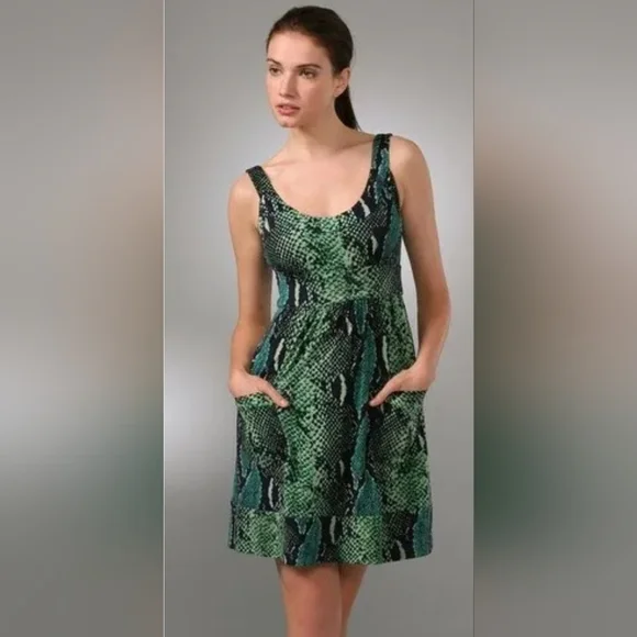 Diane Von Furstenberg | Dresses | Dvf Diane Von Furstenberg Ferdon Green  Python Snake Silk Jersey Dress 8 | Poshmark